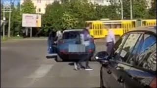 Патрульні оштрафували водійку, яка вчора на Сихові поїхала на червоне