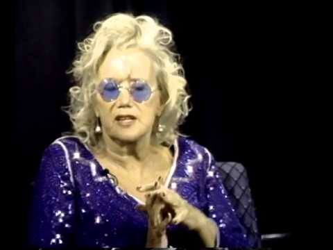 Video: Sally Kirkland: Wasifu, Kazi, Maisha Ya Kibinafsi