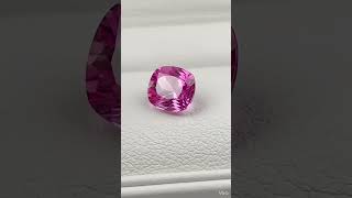 Pink cushion gemstone close-up | soft color with premium shine screenshot 1