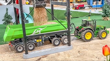Tractors, RC Trucks and stunning RC Machines on a huge playground