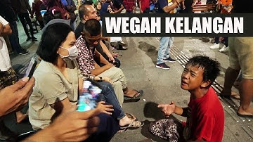 MBAKNYA CUMAN SENYUM-SENYUM -- WEGAH KELANGAN -- ANGKLUNG RAJAWALI MALIOBORO