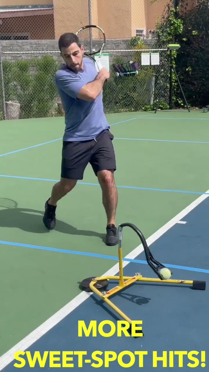 Backhand One Hand - YouTube