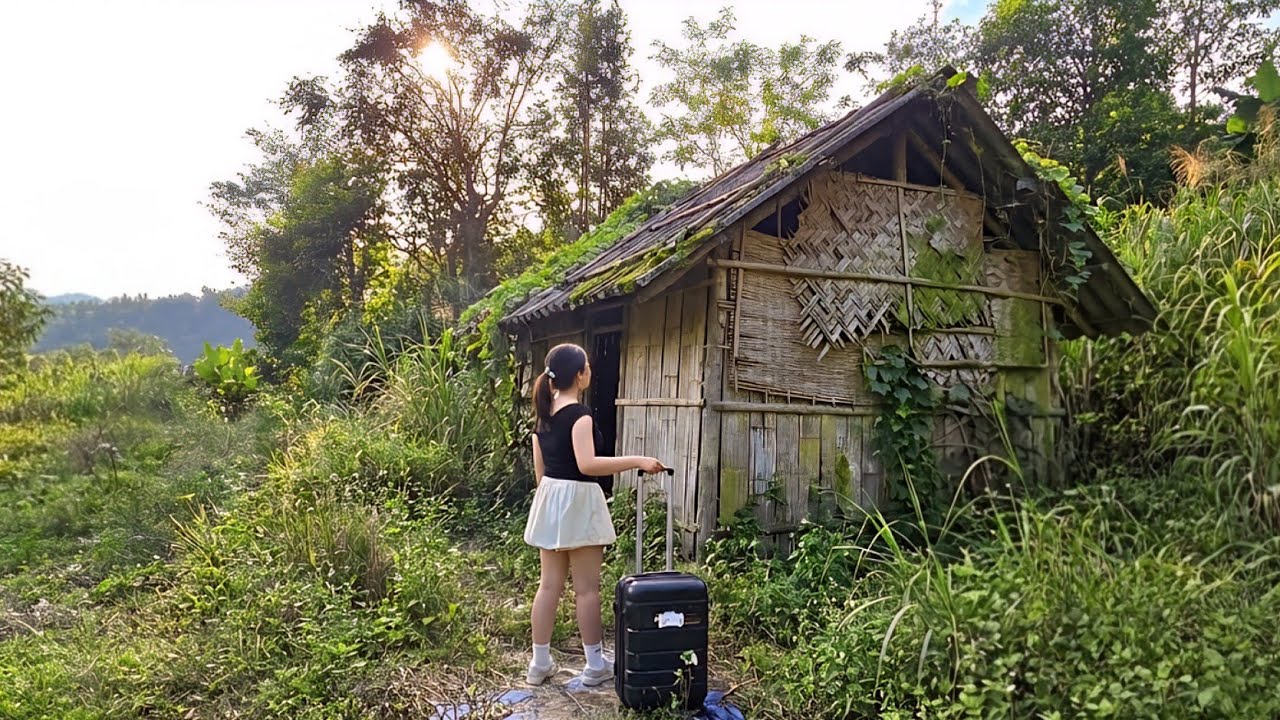 The girl left the city to live in the forest – to set up a farm and cook with natural ingredients.
