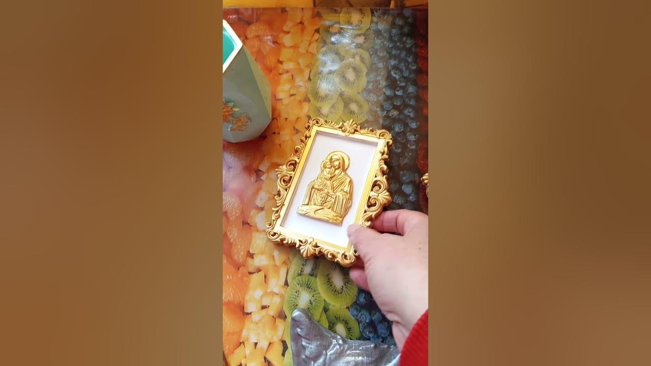 Панно икона в золочёной рамке из гипса ручная работа ангел и Богородица ...