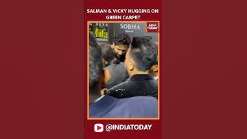 Watch: Salman Khan, Vicky Kaushal Hug At IIFA Rocks Green Carpet #shorts