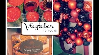 VLOGTOBER 2015: Day 1- 'Its all about the gravy!'
