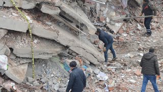 Séisme en Turquie et Syrie : plus de 2.600 morts après une deuxième secousse puissante