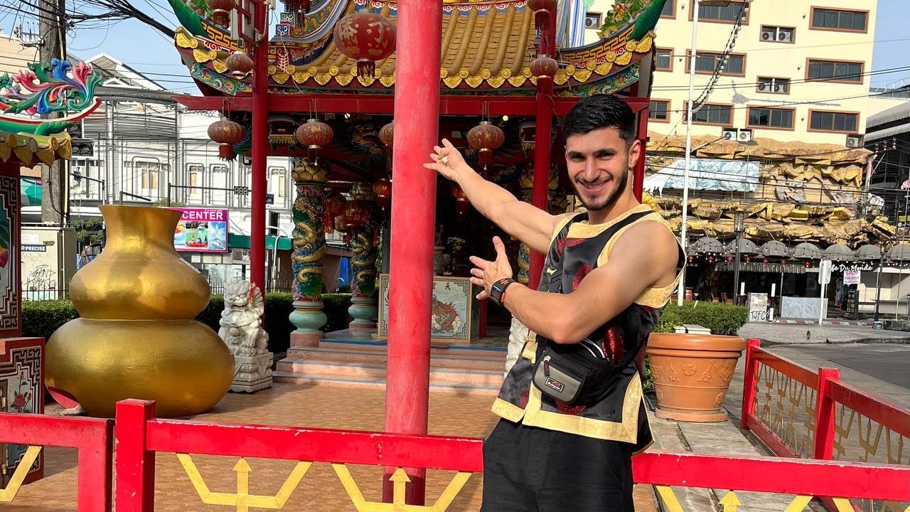 سافرت جزيرة بوكيت و جربت الفواكه الاستوائيه 😍