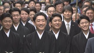 橋之助さんら浅草でお練り 芝翫襲名に向け、成功祈願