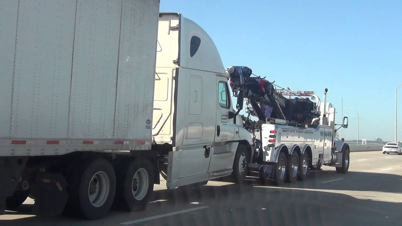  Tow  Truck  Towing  Semi Truck  And Trailer  YouTube