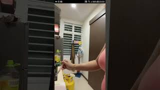 Bunda Cantik Live Sambil Kerja Di Rumah Orang Tua