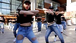 Buscando Huellas J Balvin