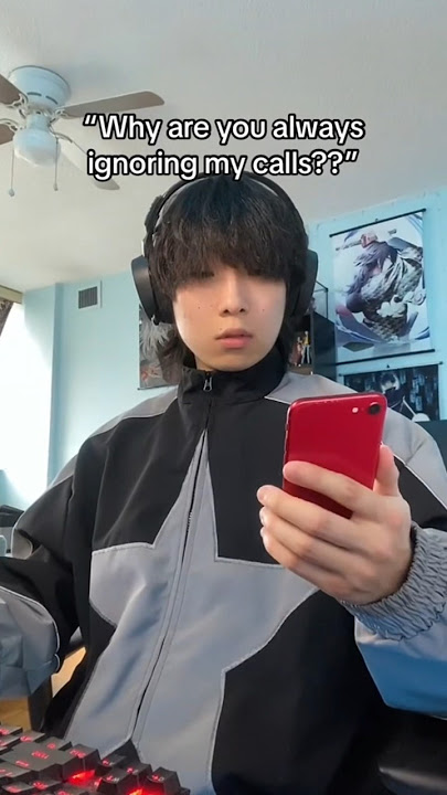When you use anime songs as your ringtone 😇
