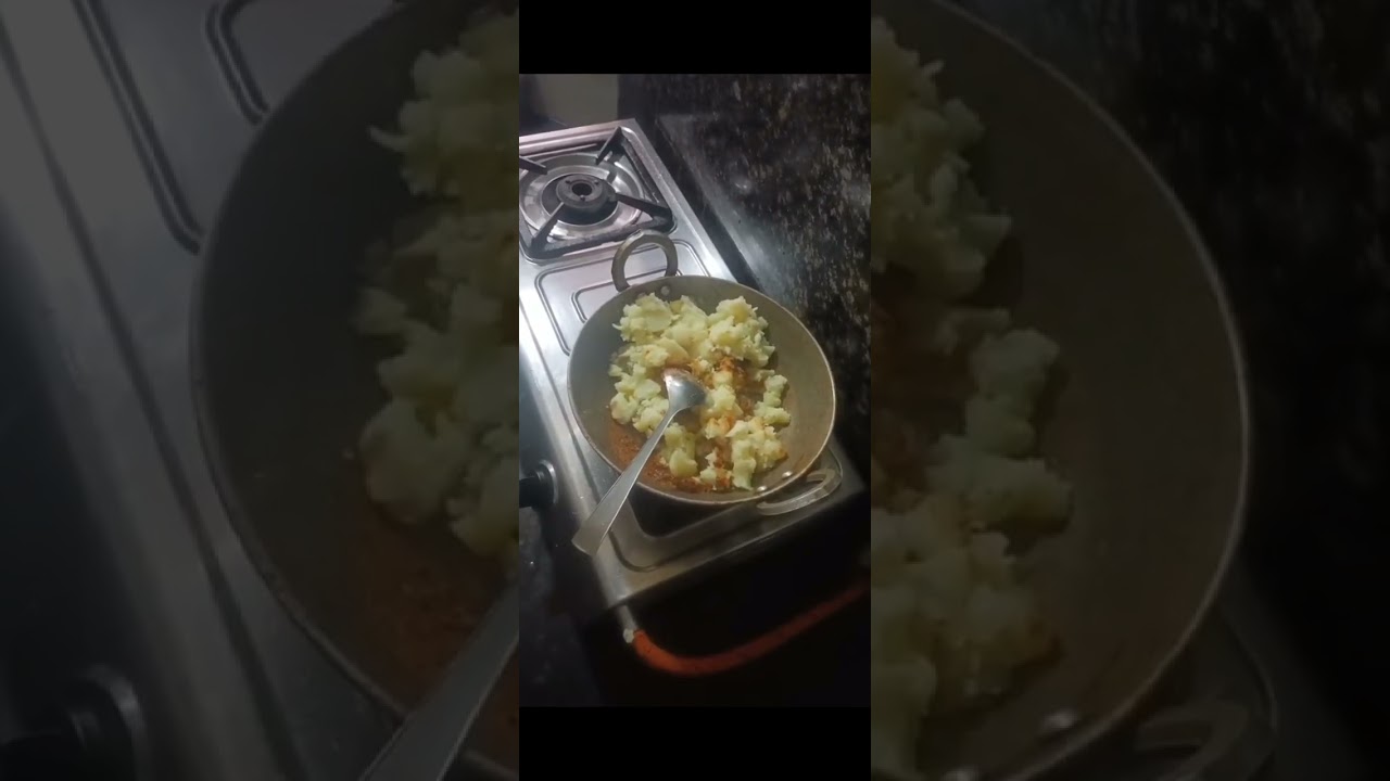 Urad dal ki kachori  with simple aloo 🥔ki sabzi
