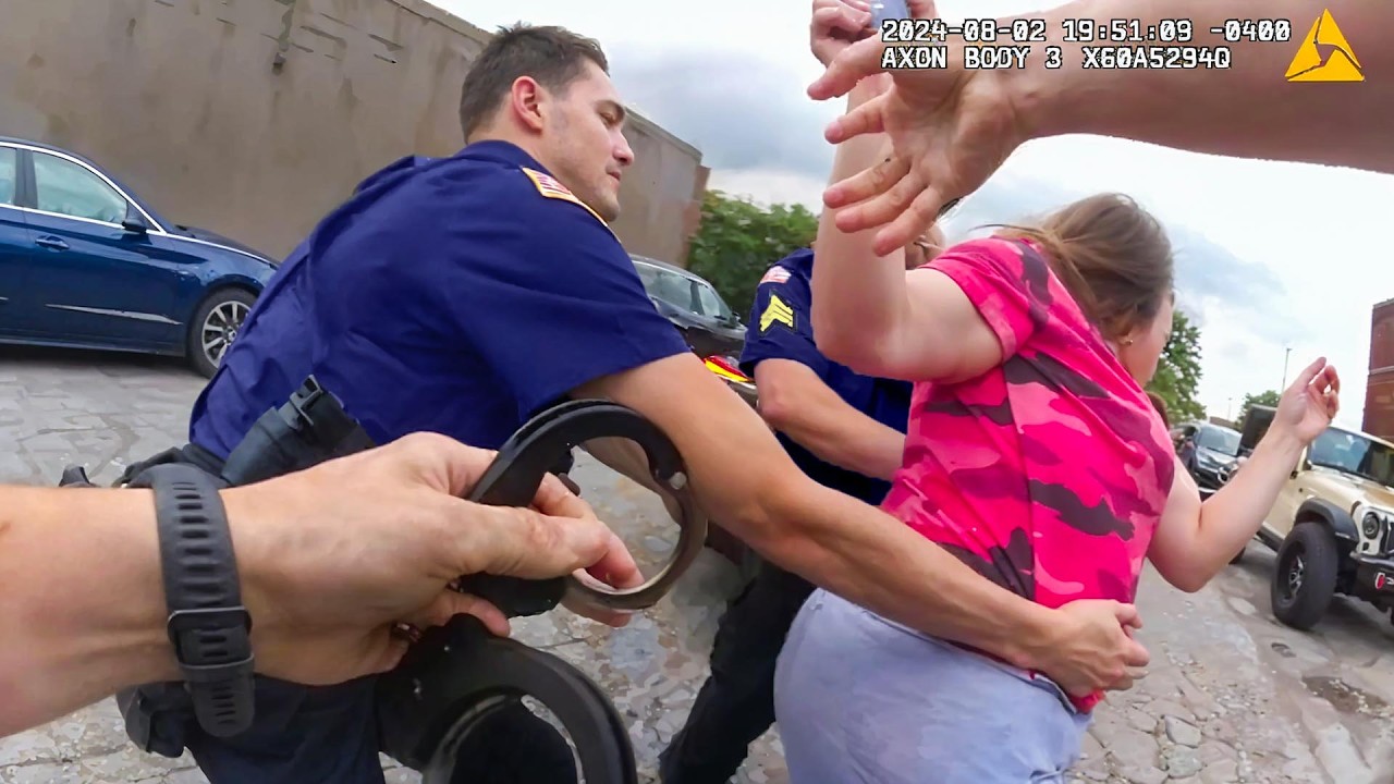 Karen Calls 911 On The Police