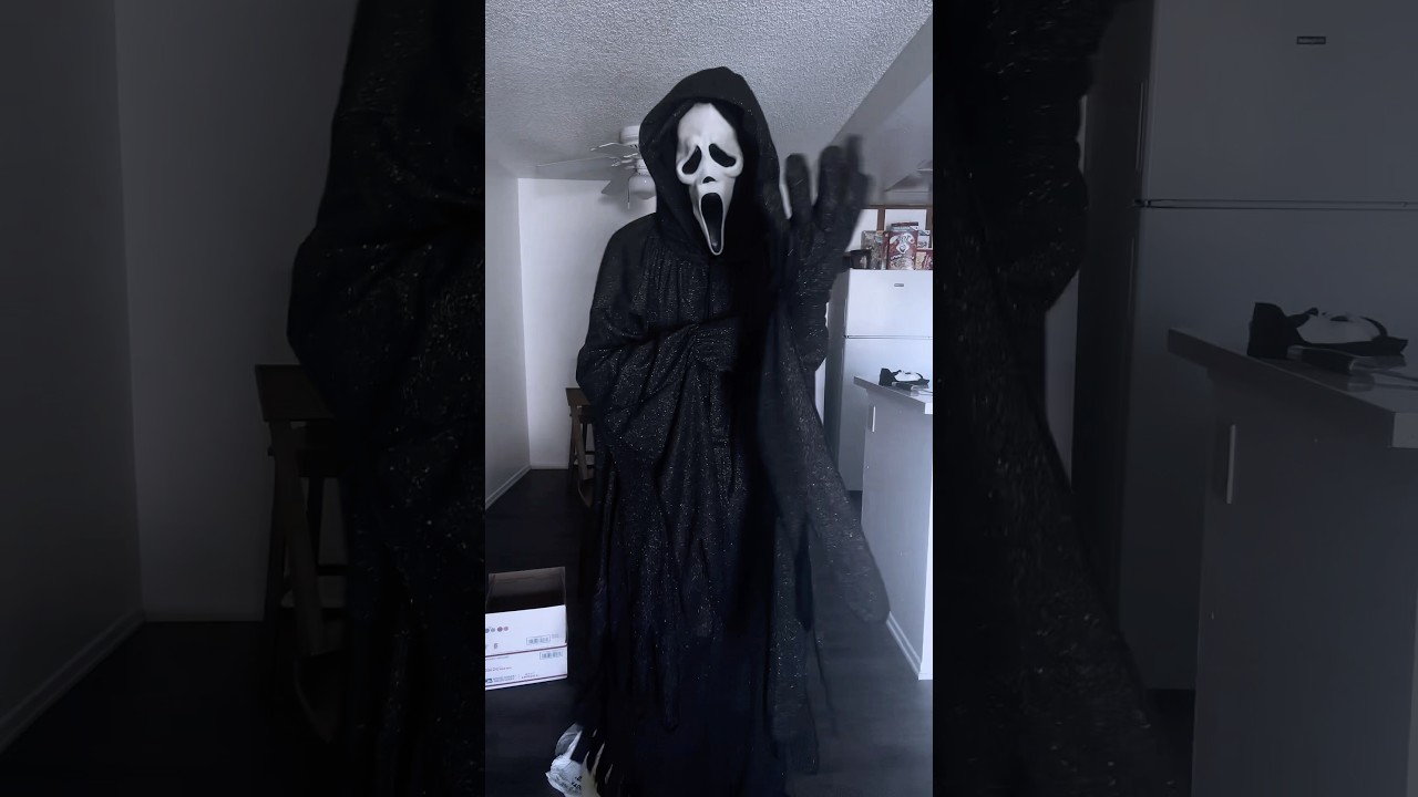 Screamrobes Scream 2 robe unboxing 🔪 