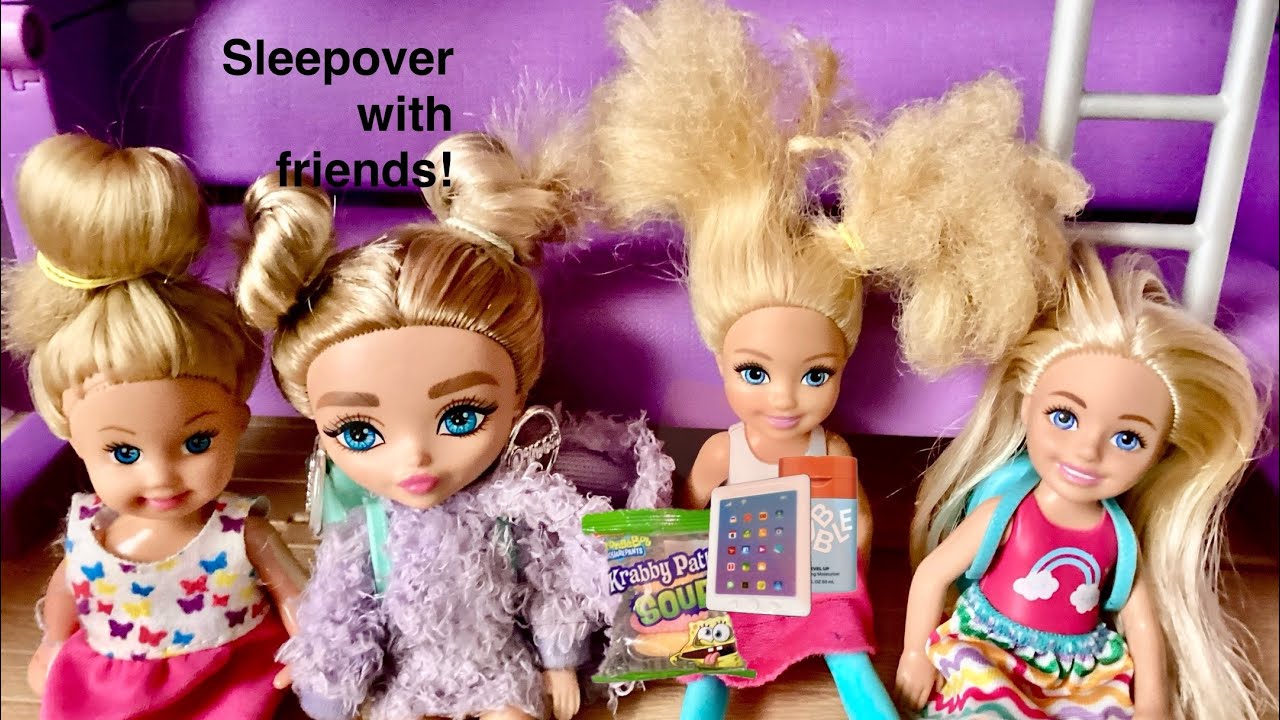 Chelsea and  have sleepover with her Friends! *The best sleepover ever!*
