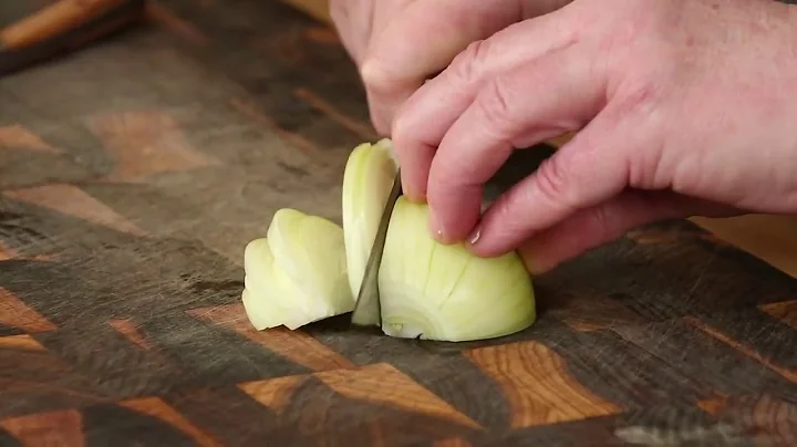 How to cut an onion | Stephanie Alexander