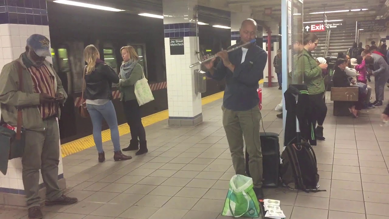 flaunting a flute, Jay St Metrotech, New York (10-17-17)