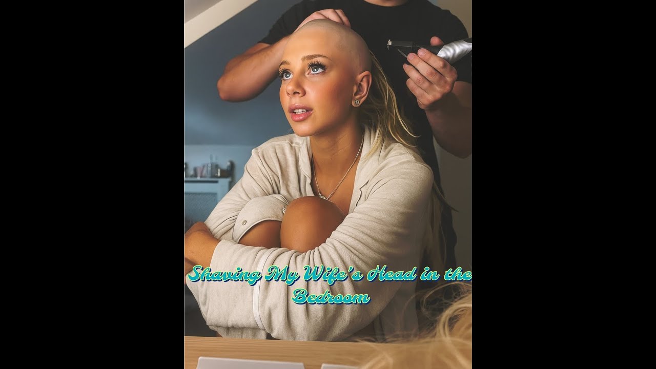 Брею голову жены в спальне
