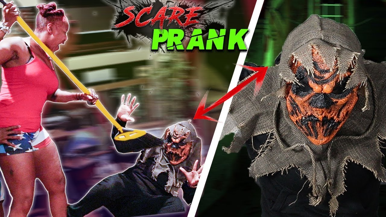 HALLOWEEN SCARE PRANK On Mom *She Lost IT!!* (NEW MERCH) - YouTube