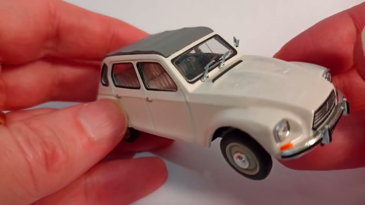 CITROËN DYANE 6 - ORANGE TENERE - 1974