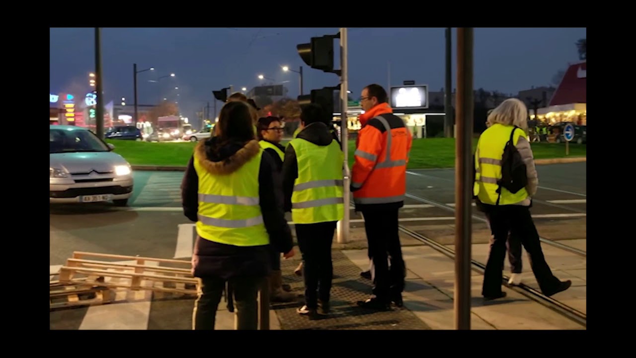 Gilets Jaunes Quelques Chansons Fr En Cs Třídní