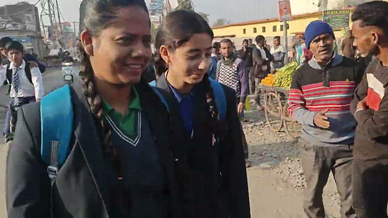 देव भूमि हलद्वानी में रोजगार की तलाश दूसरे राज्यों से आए लोग।