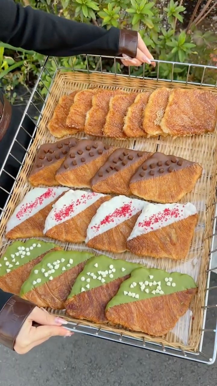 Crispy Croissants #japanesefood - YouTube