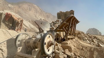 Full Process Of Stone Crusher Machine From Rock To Crushing.#stonecrushers 