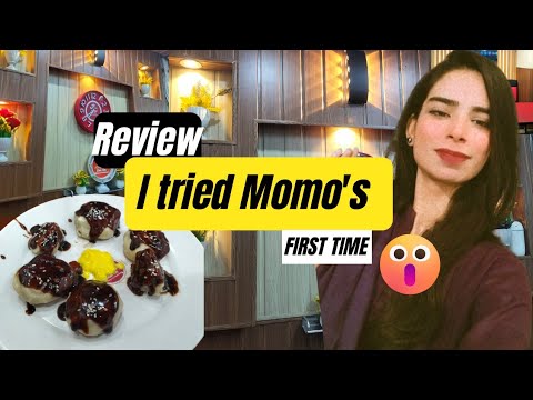I tried Momo's first time ๐ง๐ฎ Momo's review in Pakistan by SaMreen ...