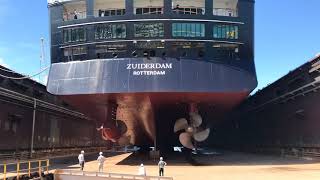 Cruise Ship Azipod 360 Zuiderdam Timelapse