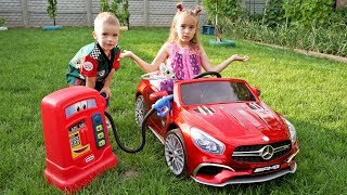 Funny kids Melissa and Arthur ride on power wheels / The car ran out of petrol Arthur helps the Girl