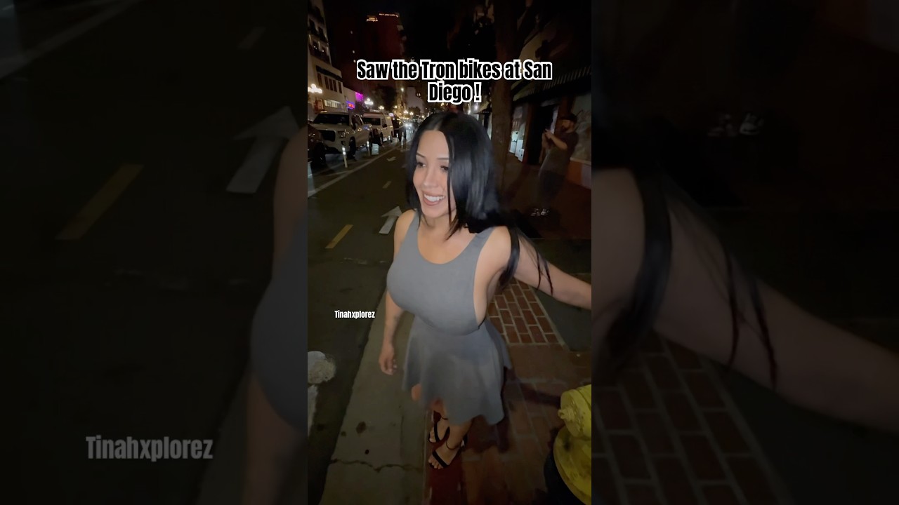 Ran three blocks in heels but I did catch up to the Tron bikes haha #viralshort #tron  #sdcc