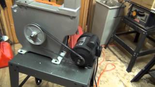 Unboxing and set up of Ridgid 14" band saw.