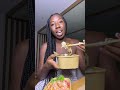 Cena + charla #juleseats #gyudon #mukbang