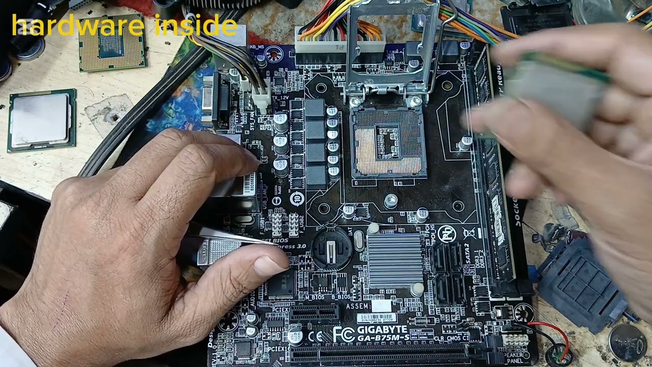 GIGABYTE H61M-S no display/B75M-S no display, error code 32 @hardwareinside360