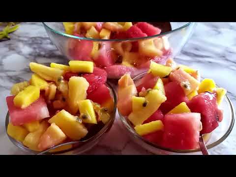 Vidéo: Salade De Fruits Tropicaux Au Vin