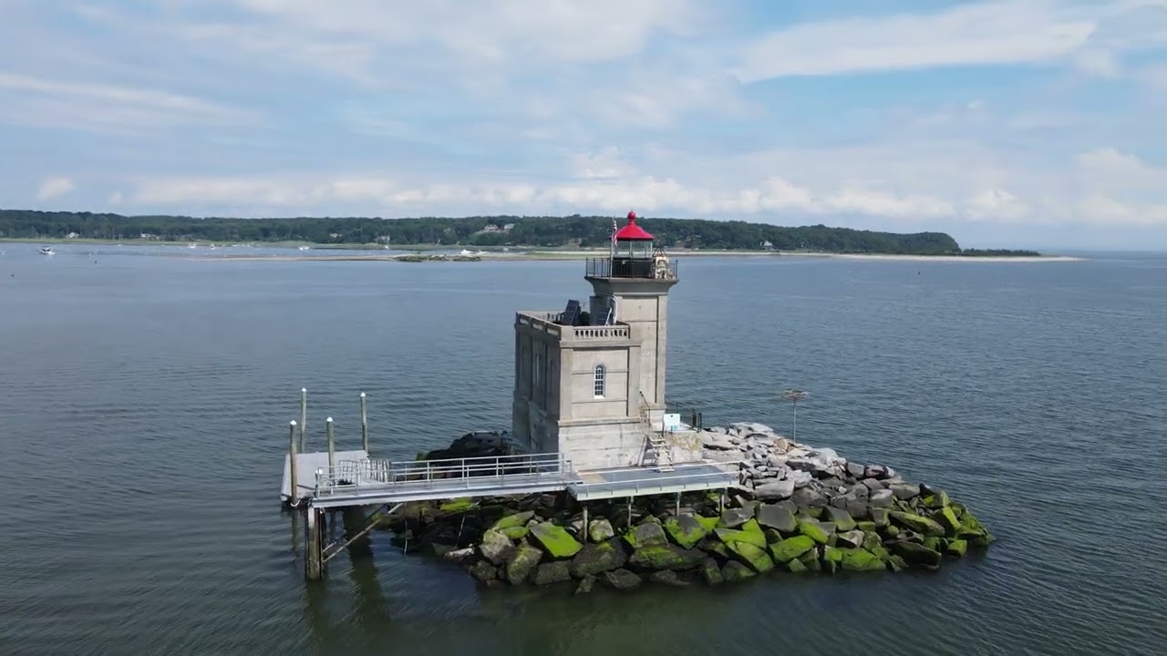 Huntington Harbor Lighthouse 7-17-2022 4K/60FPS