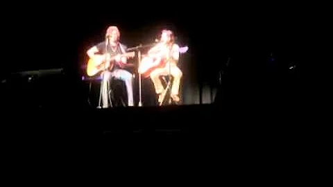 Elizabeth Rouse sings at Bear City Opry