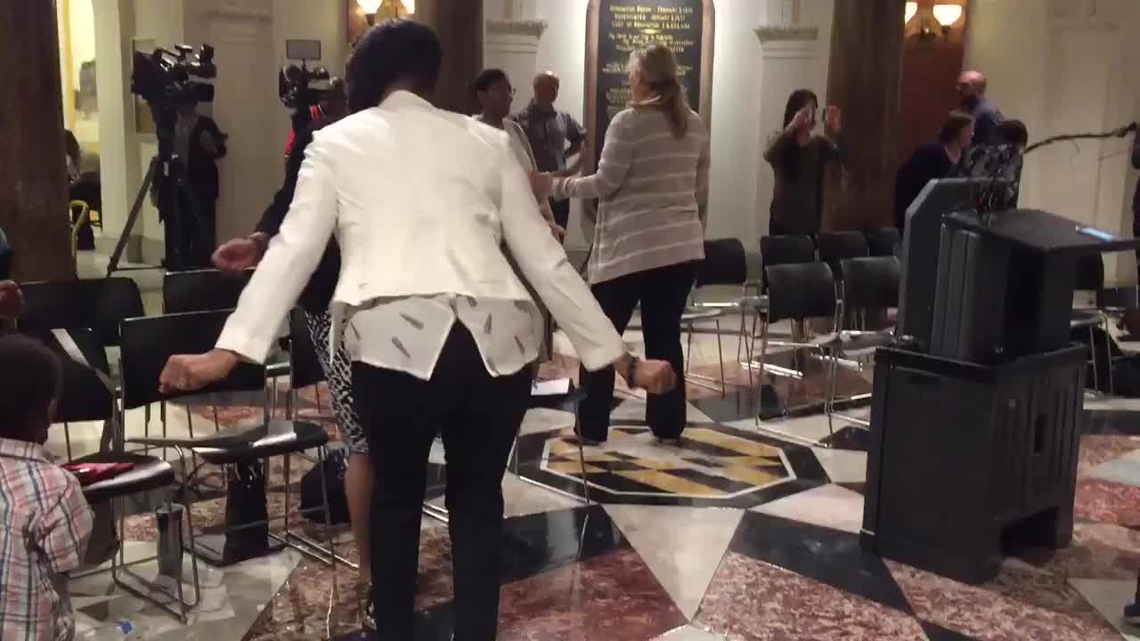 Mayor SRB joins dance party at Free Fall Baltimore event