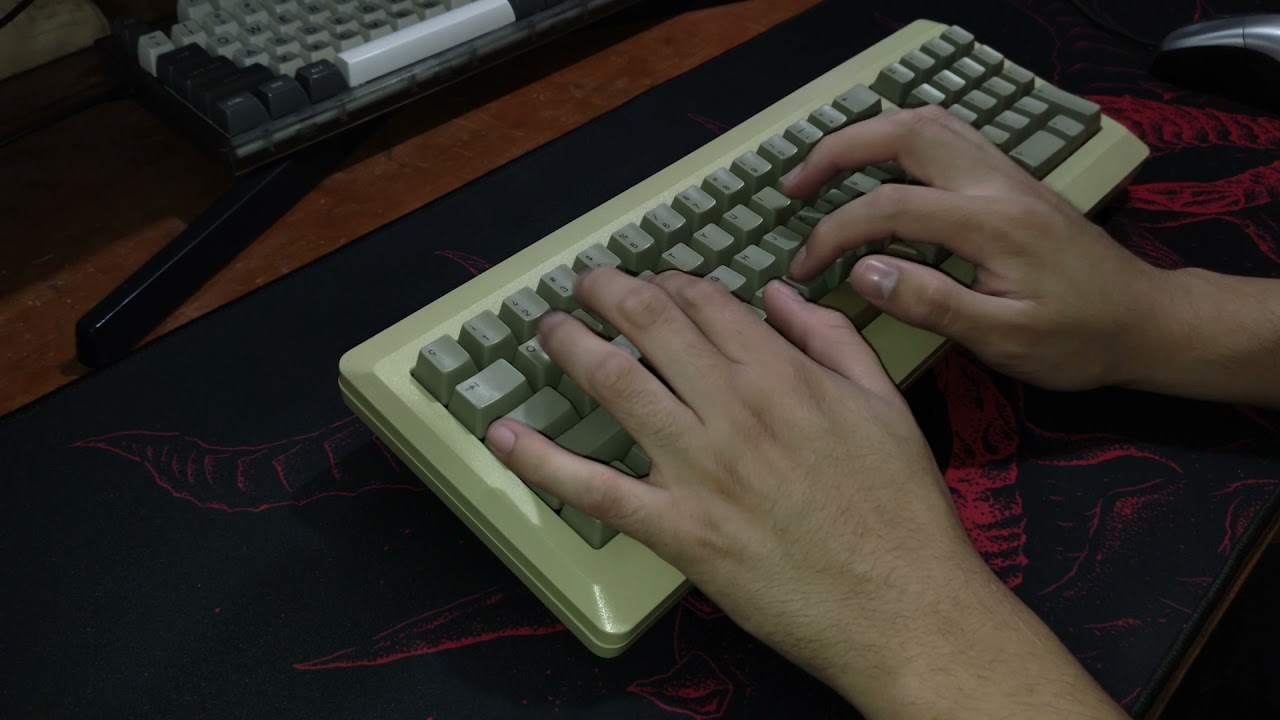 Typing Sounds - Apple M0110A (Alps SKCC Tall Cream)