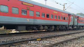 22845 HATIA PUNE WEEKLY SUPER FAST EXPRESS IN COLD MORNING AT 7.00 A. M.