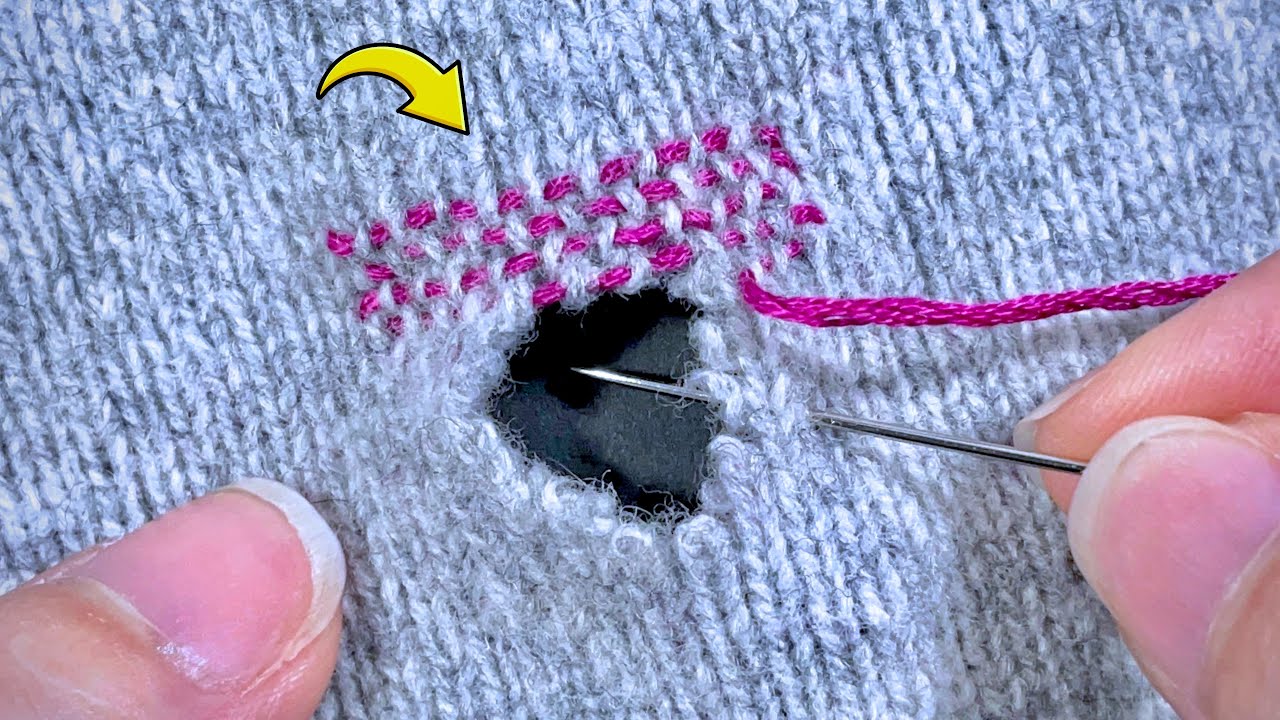 3 Ways to Fix Hole in Knitted Sweater (Invisible, Darning & Embroidery) - Jady Kreativ