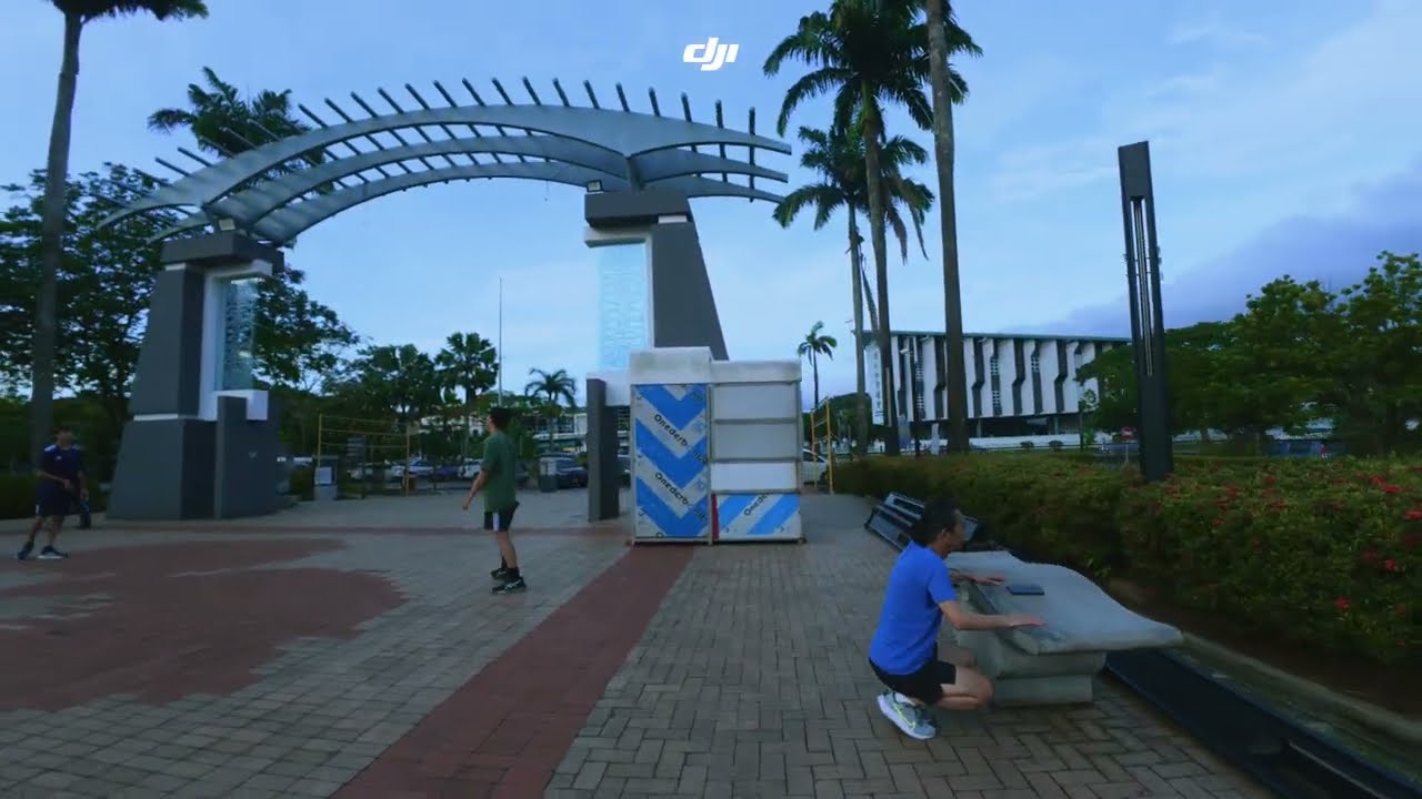 KUCHING’S MUST-VISIT! 🌸 Why Everyone is Flocking to Taman Sahabat (ft. The Most Beautiful Chagee!)