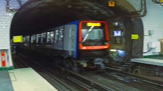 Ratp Mp14 Crossing At Goncourt Paris Métro