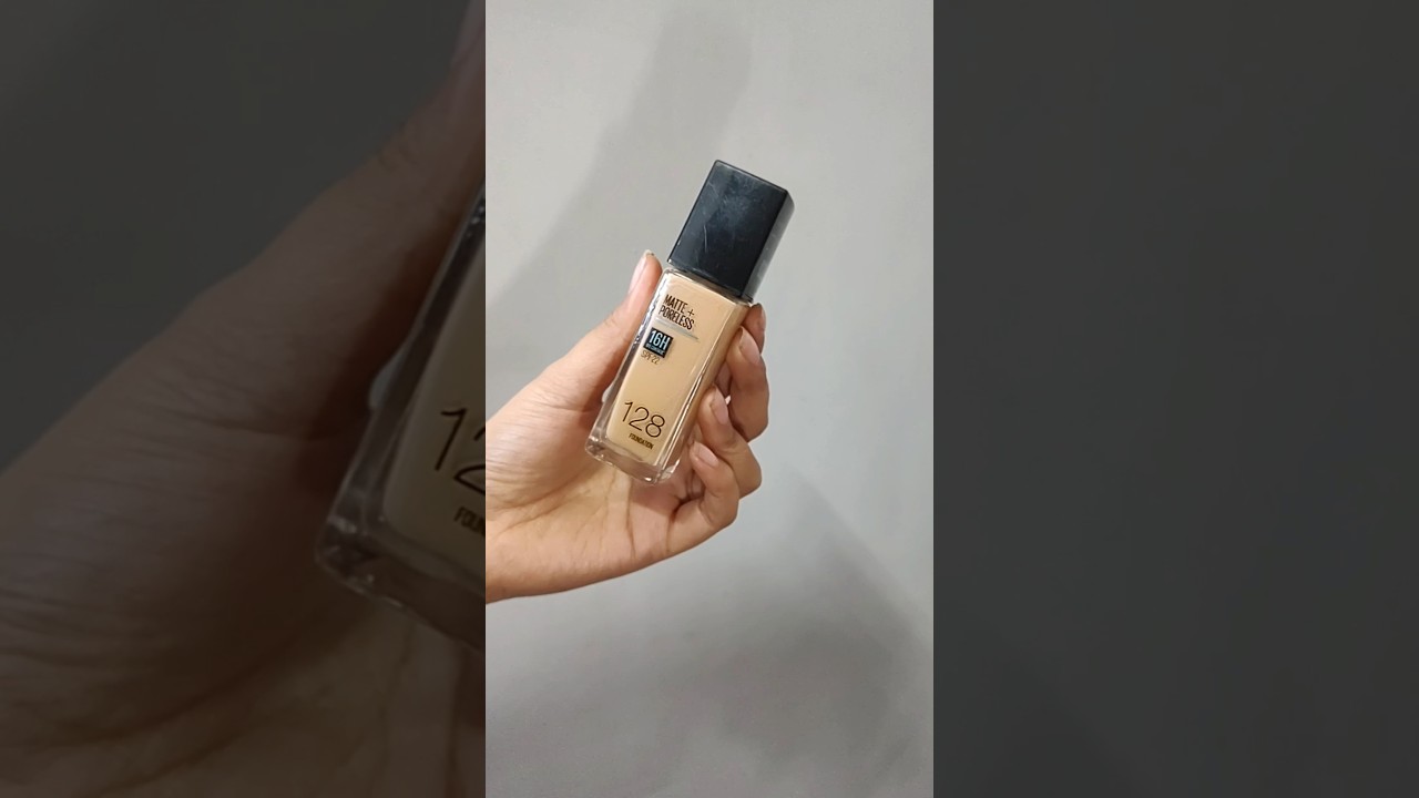 Maybelline New York Fit Me Matte Poreless Liquid Foundation in shade 128 