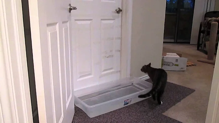Mulder opening doors