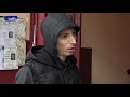 Обрано момче от футболни хулигани