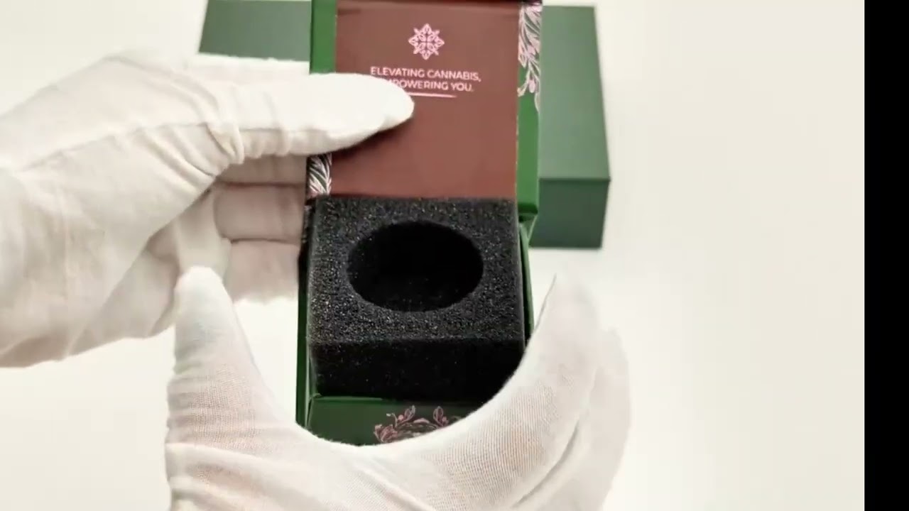 Custom Gift Box with Magnetic Closure Lid